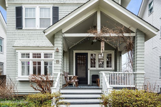 15 Eastover Ct, Louisville, KY 40206