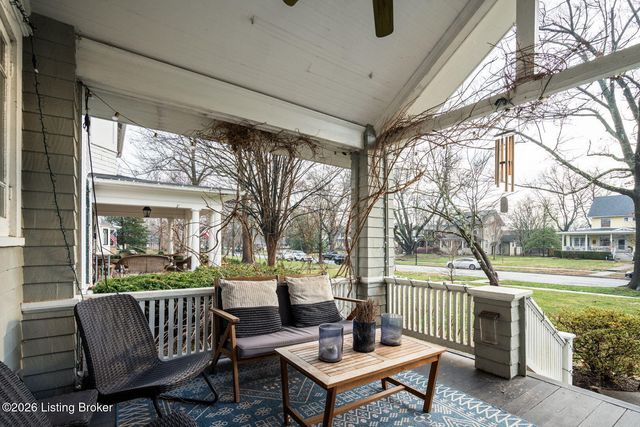 15 Eastover Ct, Louisville, KY 40206