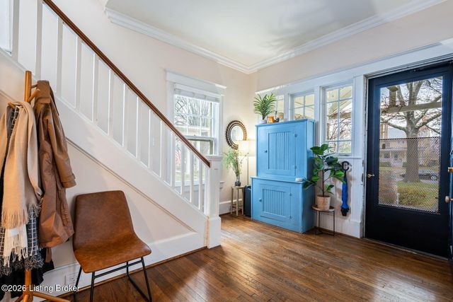 15 Eastover Ct, Louisville, KY 40206