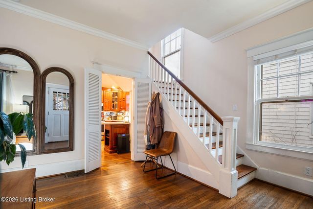 15 Eastover Ct, Louisville, KY 40206