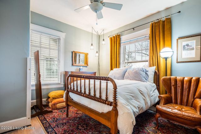 15 Eastover Ct, Louisville, KY 40206