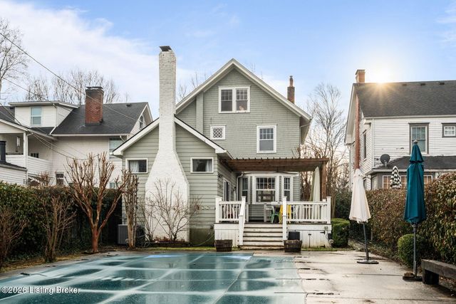 15 Eastover Ct, Louisville, KY 40206