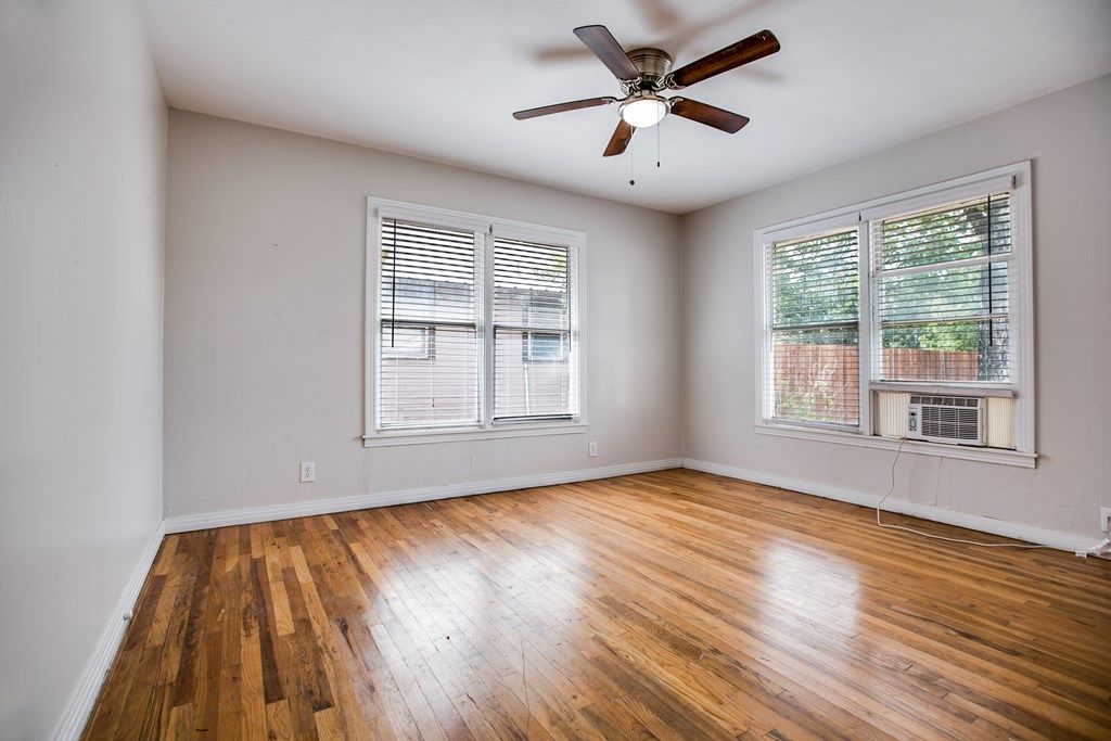 Image 18 of property listing at 1203 N 5th St, Ballinger, TX 76821