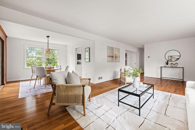 6450 QUEEN ANNE TER, Falls Church, VA 22044