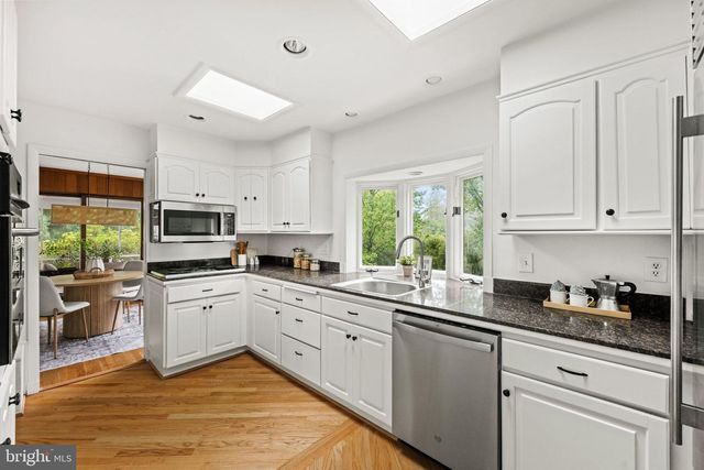 6450 QUEEN ANNE TER, Falls Church, VA 22044