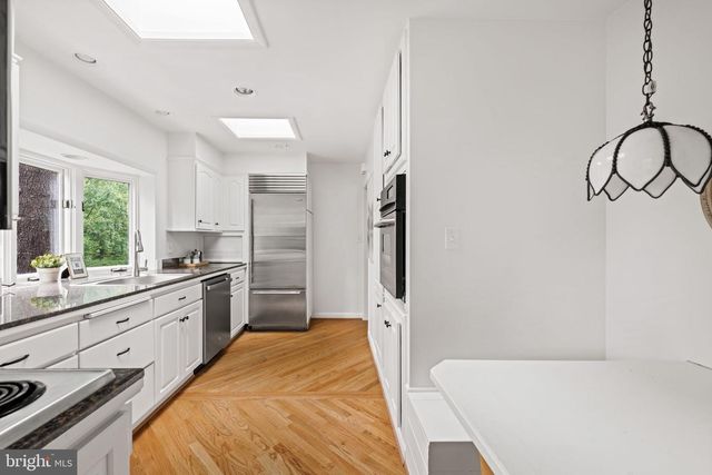 6450 QUEEN ANNE TER, Falls Church, VA 22044
