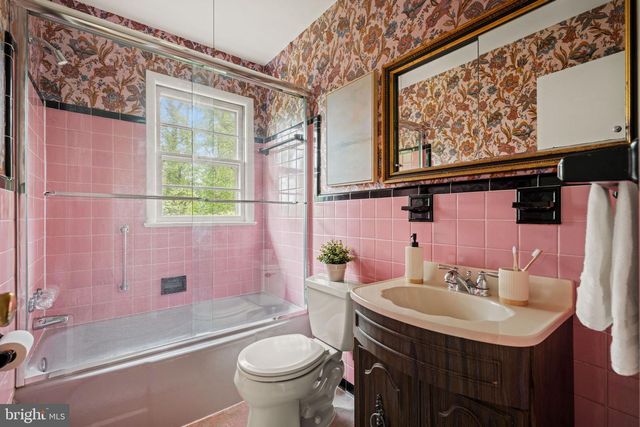 6450 QUEEN ANNE TER, Falls Church, VA 22044