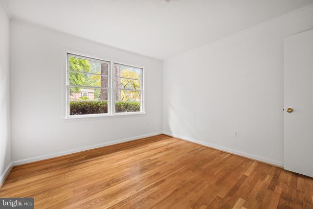 6450 QUEEN ANNE TER, Falls Church, VA 22044
