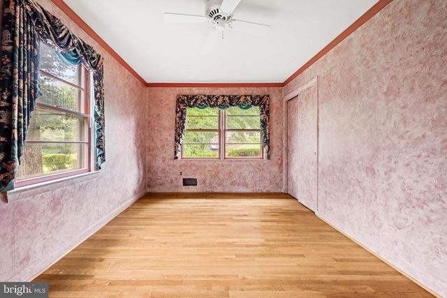 6450 QUEEN ANNE TER, Falls Church, VA 22044