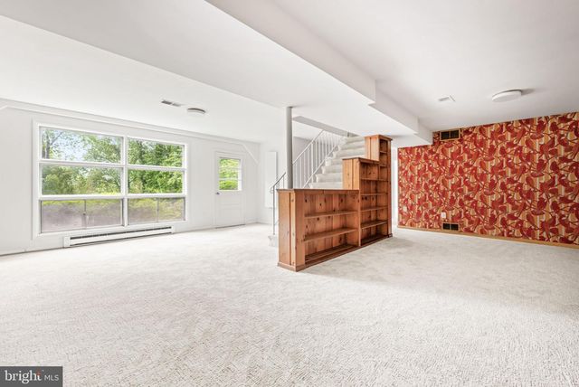 6450 QUEEN ANNE TER, Falls Church, VA 22044