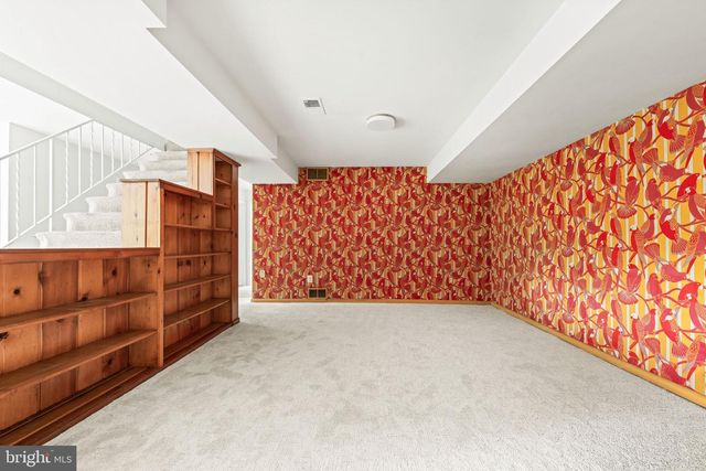 6450 QUEEN ANNE TER, Falls Church, VA 22044