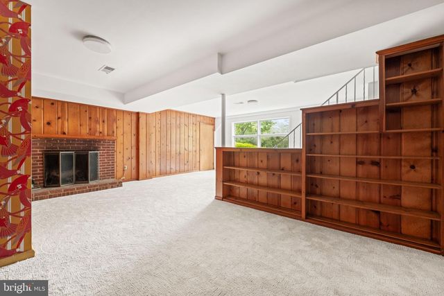 6450 QUEEN ANNE TER, Falls Church, VA 22044