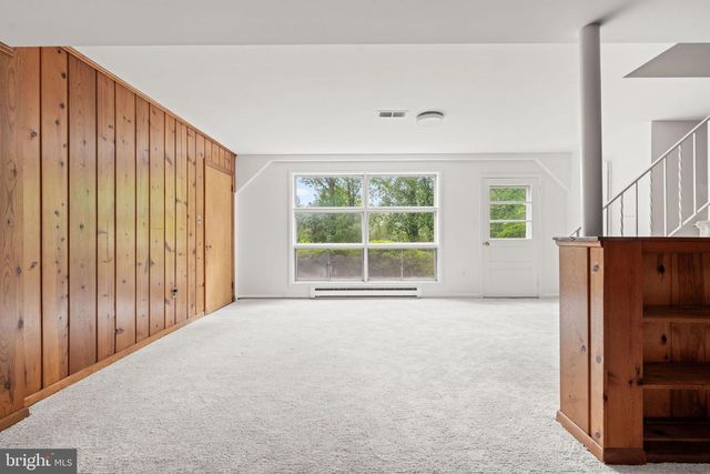 6450 QUEEN ANNE TER, Falls Church, VA 22044