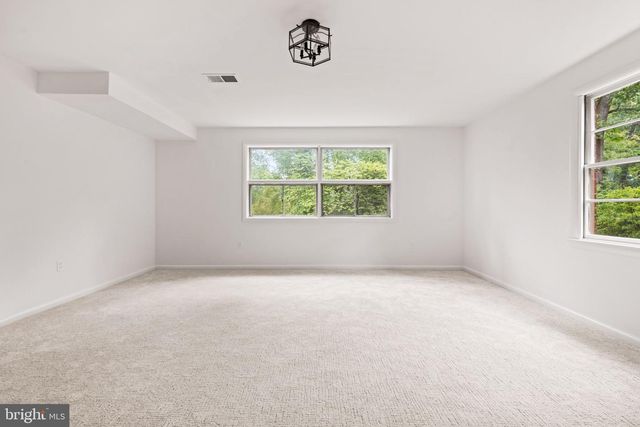 6450 QUEEN ANNE TER, Falls Church, VA 22044