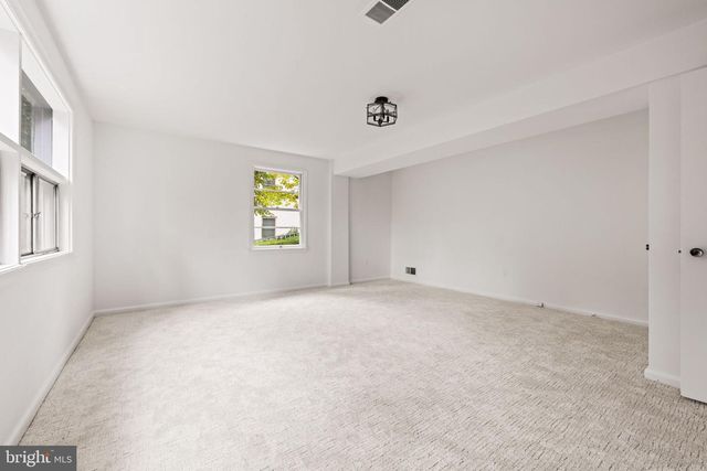 6450 QUEEN ANNE TER, Falls Church, VA 22044