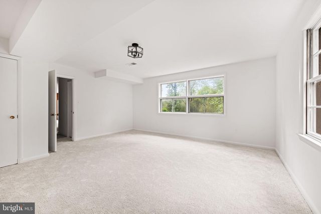 6450 QUEEN ANNE TER, Falls Church, VA 22044