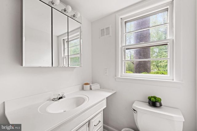 6450 QUEEN ANNE TER, Falls Church, VA 22044