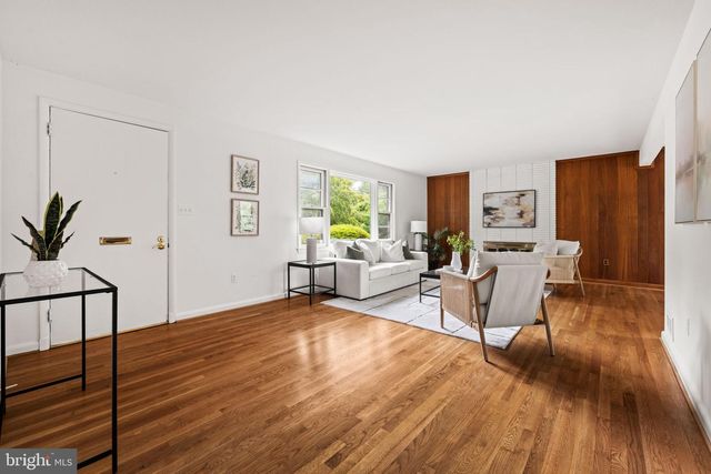 6450 QUEEN ANNE TER, Falls Church, VA 22044