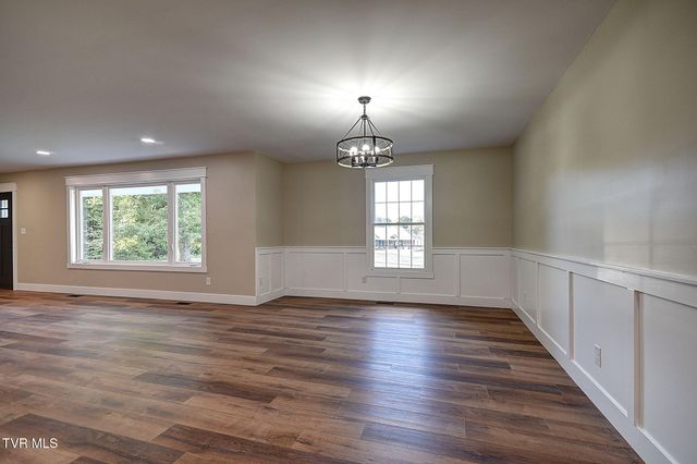 568 Painter Road, Fall Branch, TN 37656