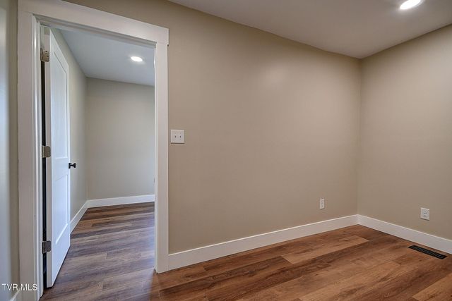 568 Painter Road, Fall Branch, TN 37656