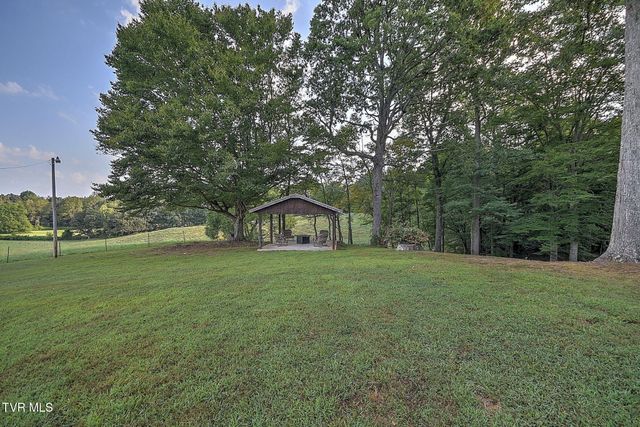 568 Painter Road, Fall Branch, TN 37656