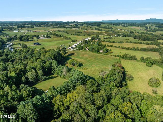 568 Painter Road, Fall Branch, TN 37656