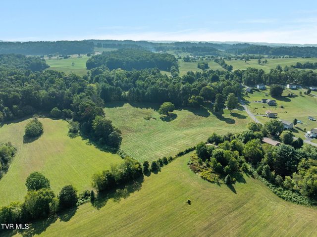 568 Painter Road, Fall Branch, TN 37656