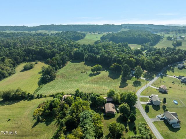 568 Painter Road, Fall Branch, TN 37656