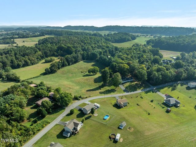 568 Painter Road, Fall Branch, TN 37656