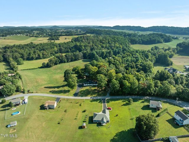 568 Painter Road, Fall Branch, TN 37656