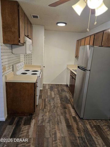 1600 Big Tree Rd Unit R7, Daytona Beach, FL 32119