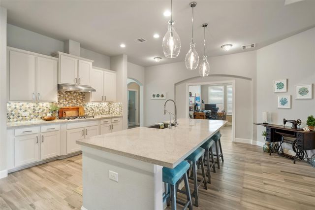 8020 Serenity Drive, Pearland, TX 77584