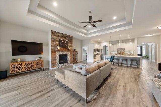 8020 Serenity Drive, Pearland, TX 77584