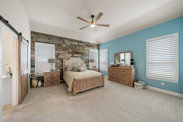 8020 Serenity Drive, Pearland, TX 77584