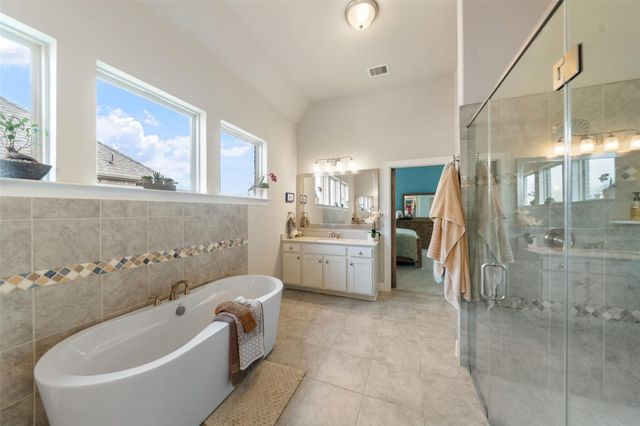 8020 Serenity Drive, Pearland, TX 77584