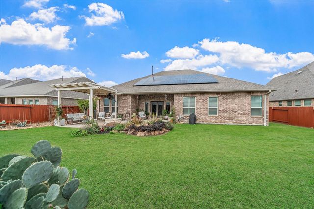 8020 Serenity Drive, Pearland, TX 77584