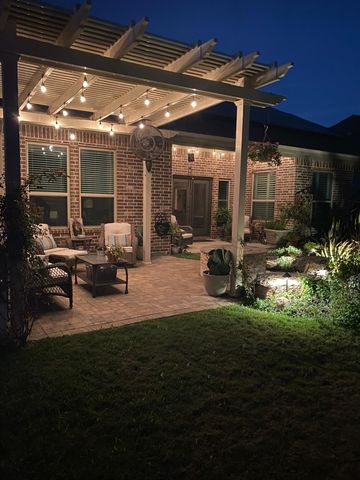 8020 Serenity Drive, Pearland, TX 77584