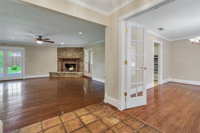 902 Dunbarton Drive, Richardson, TX 75081