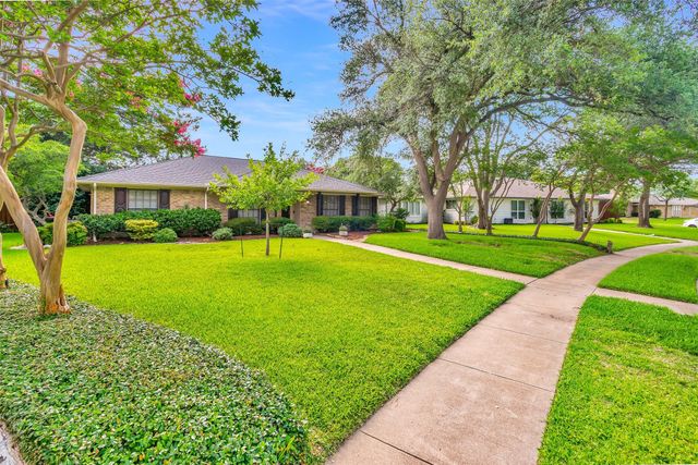 902 Dunbarton Drive, Richardson, TX 75081