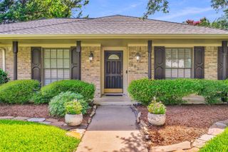 902 Dunbarton Drive, Richardson, TX 75081