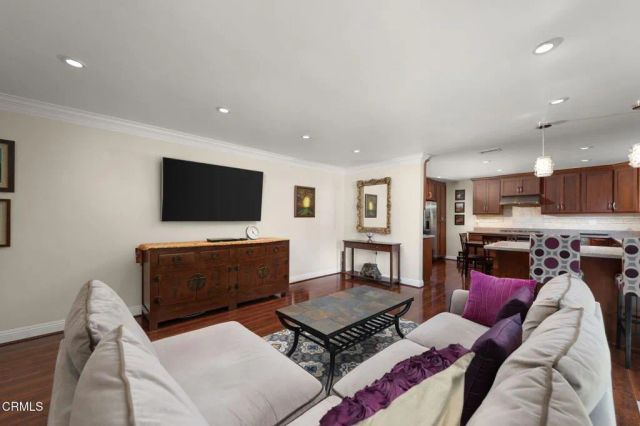 555 W Sierra Madre Boulevard I, Sierra Madre, CA 91024