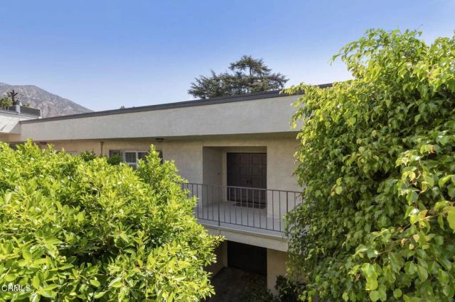 555 W Sierra Madre Boulevard I, Sierra Madre, CA 91024