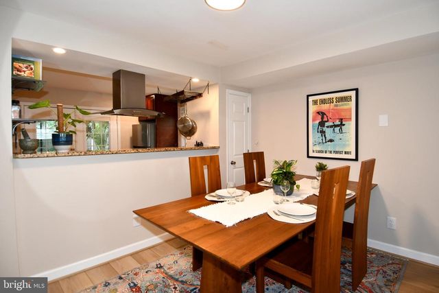 13703 LYNNCROFT DR, Chantilly, VA 20151