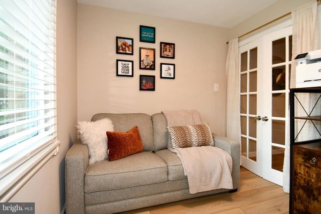 13703 LYNNCROFT DR, Chantilly, VA 20151