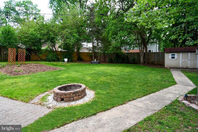 13703 LYNNCROFT DR, Chantilly, VA 20151