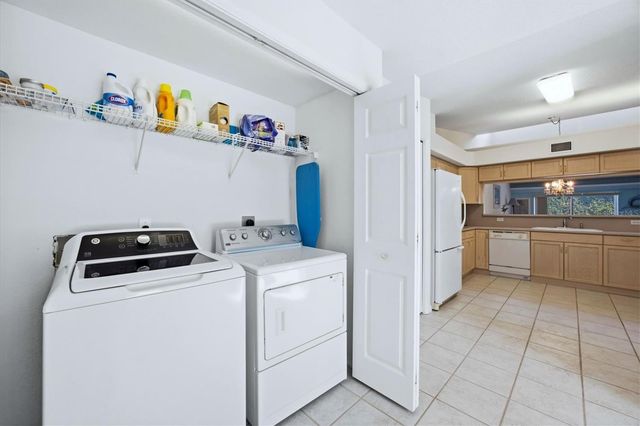 4577 HIDDEN VIEW PLACE 21, Sarasota, FL 34235