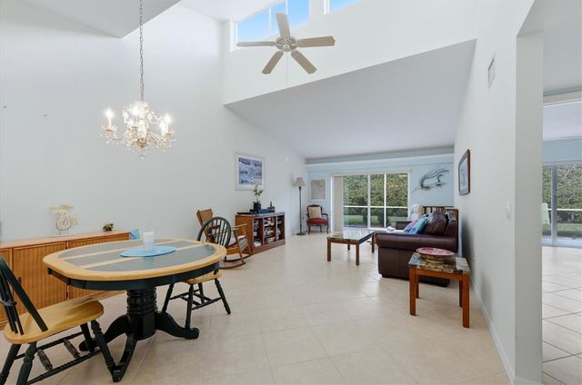 4577 HIDDEN VIEW PLACE 21, Sarasota, FL 34235