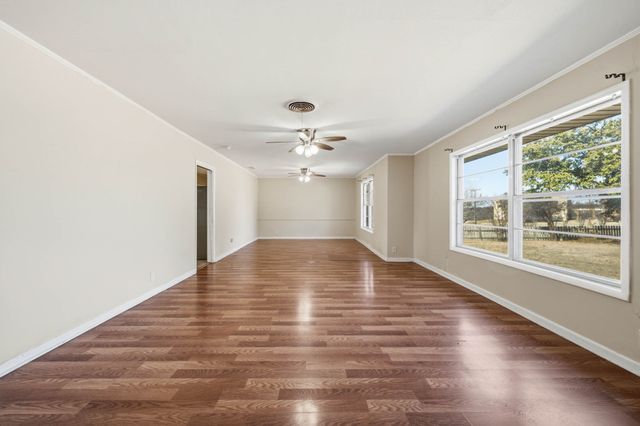 1306 Carr Street, Hillsboro, TX 76645