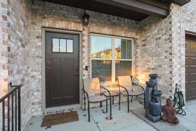 1003 Villa Cir, Lebanon, TN 37090