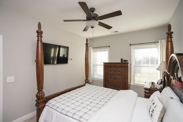 1003 Villa Cir, Lebanon, TN 37090